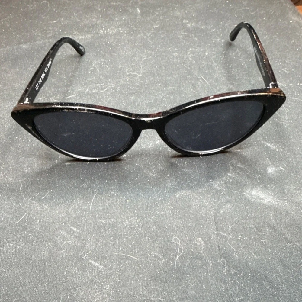 Aerie Sunnies Real Good Cat Eye Black Frame Black Lens Sunglasses Women